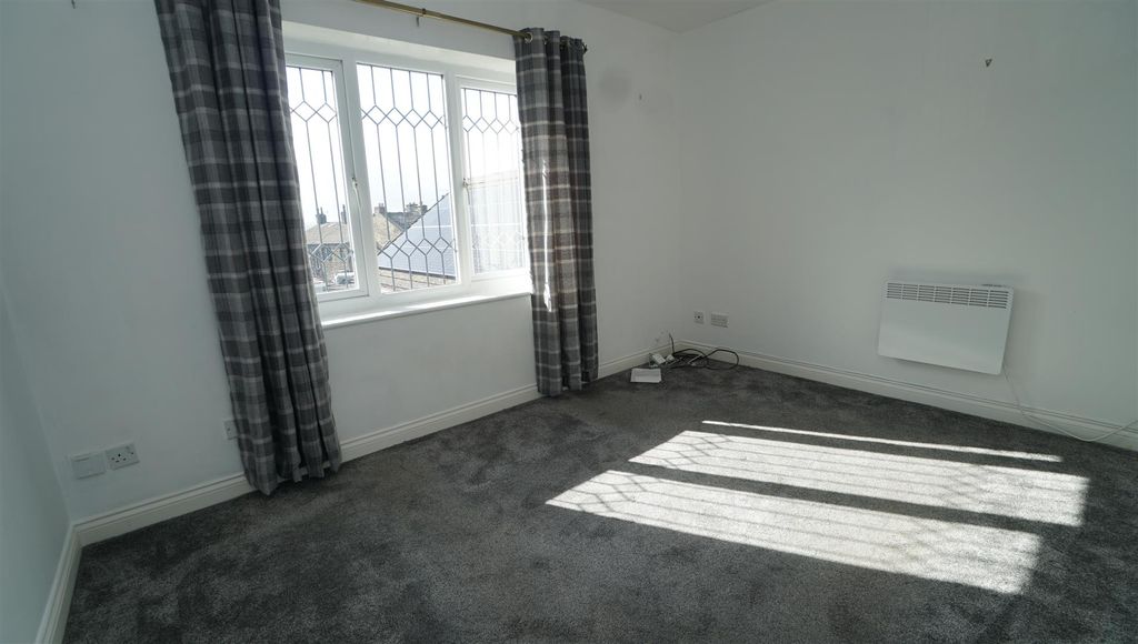 Property photo 2 of 8 Dsc04958.Jpg