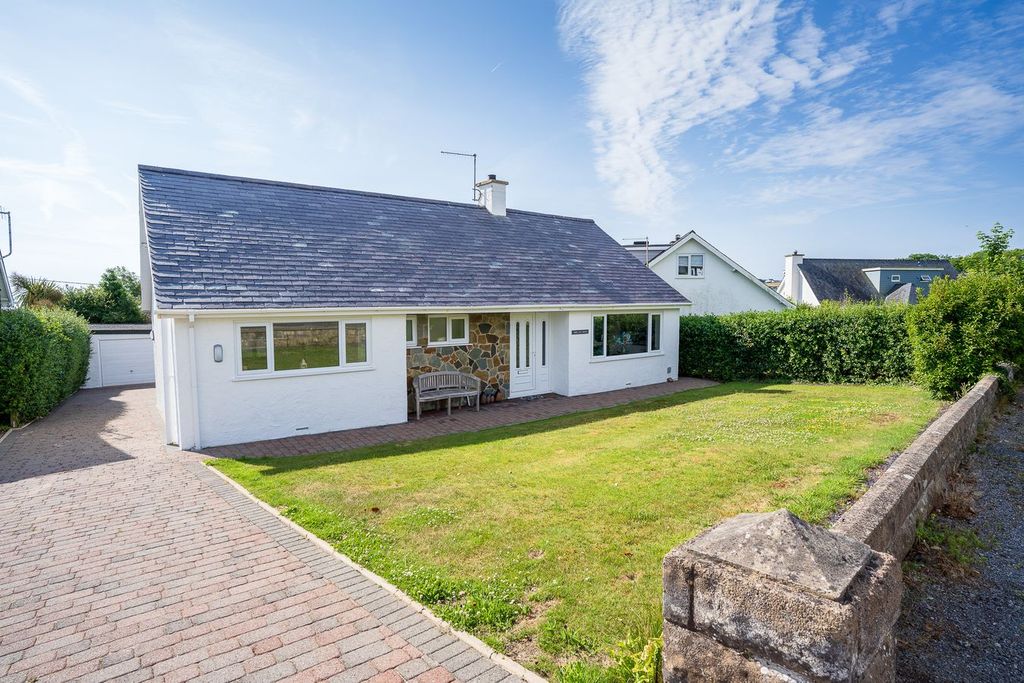 Property photo 1 of 29