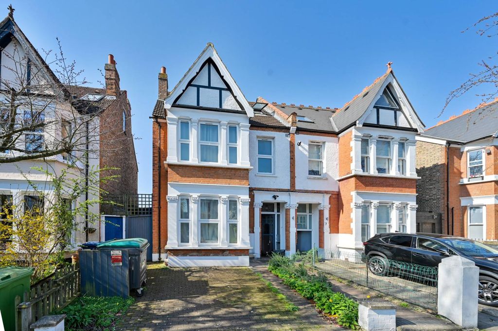 Property photo 1 of 6