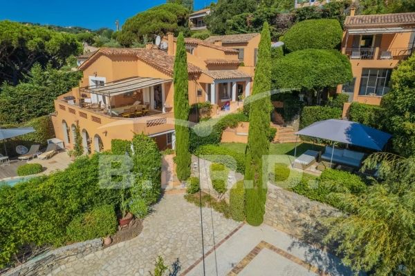 Property photo 2 of 7