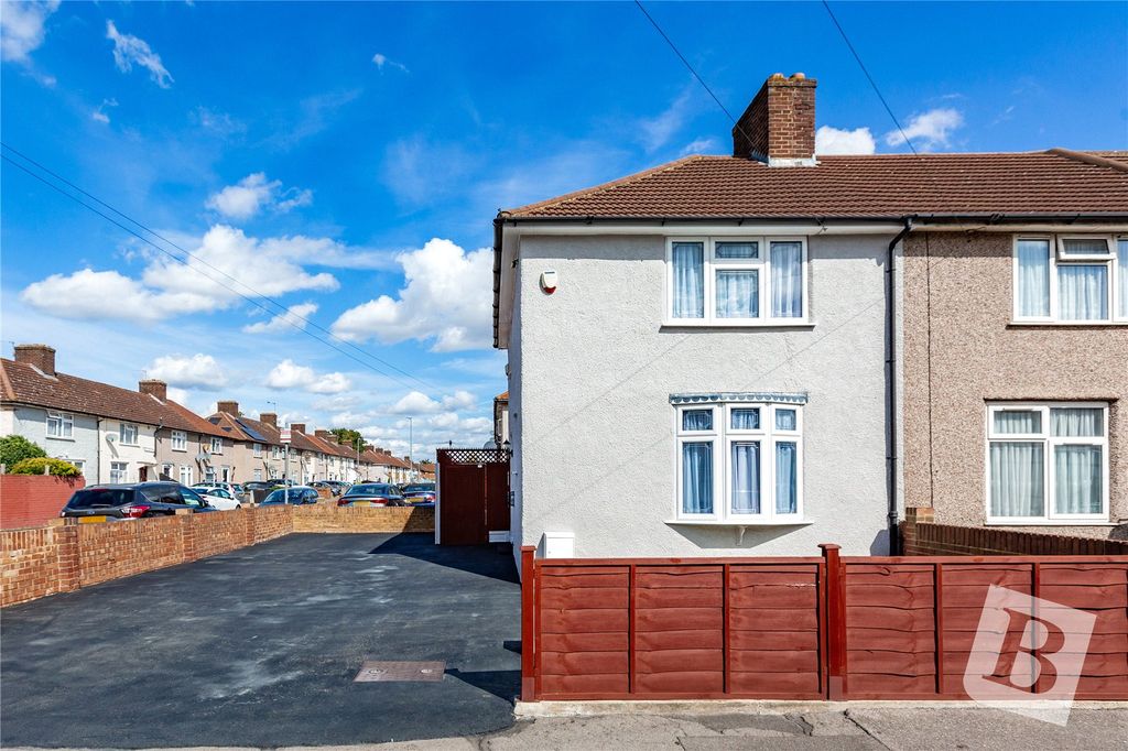 Property photo 2 of 19 Picture No. 03