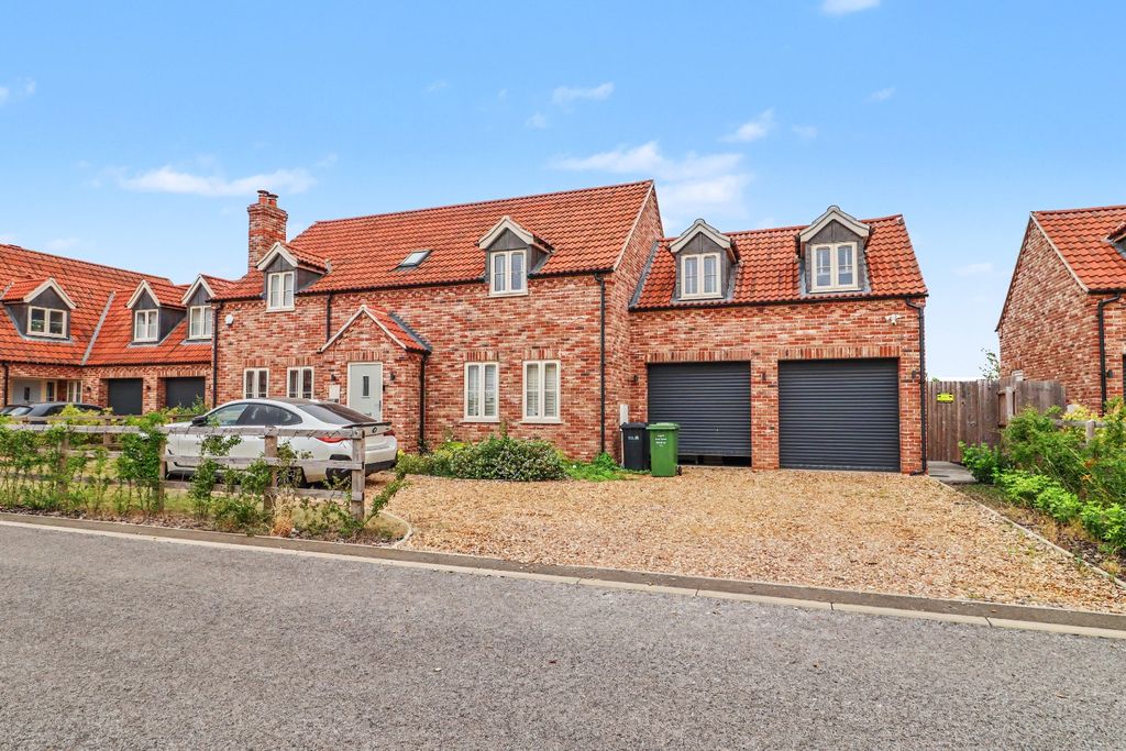 Property photo 1 of 20 5289901