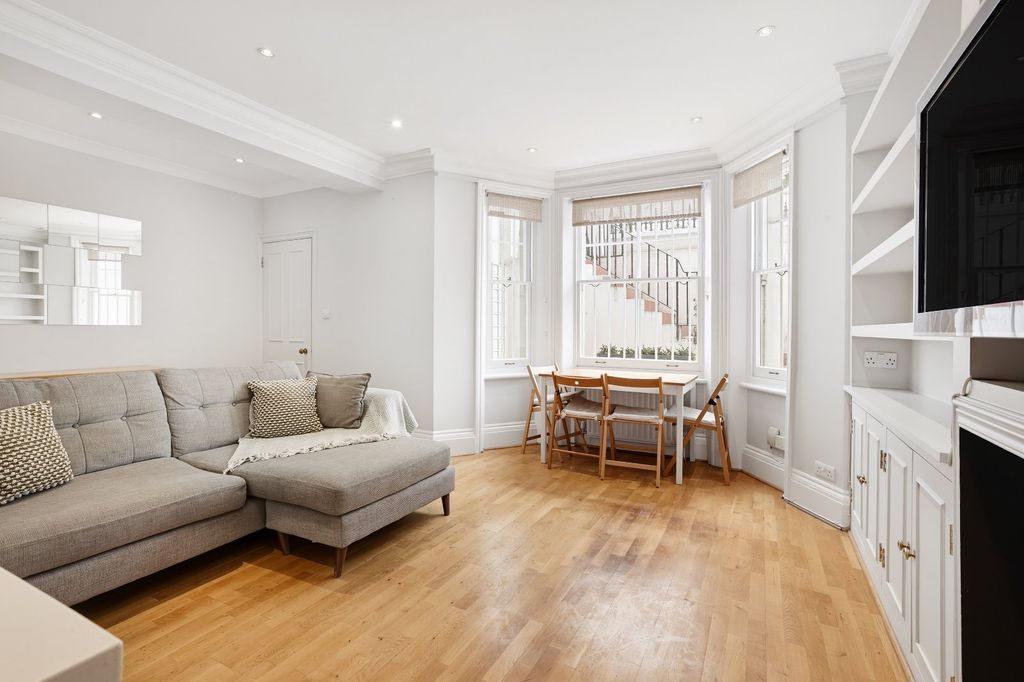 Property photo 3 of 16 Reception Room