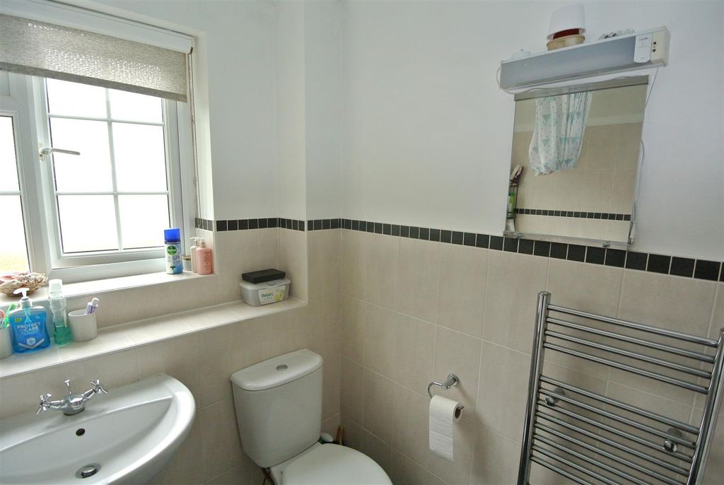 Property photo 2 of 12 Bathroom A.Jpg