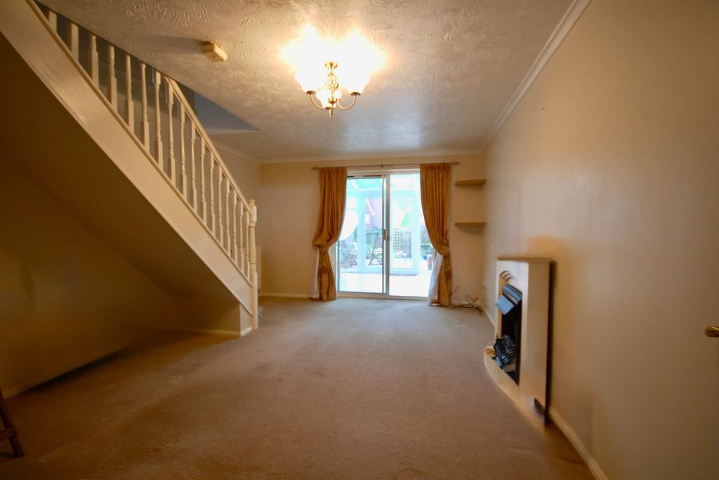 Property photo 3 of 7