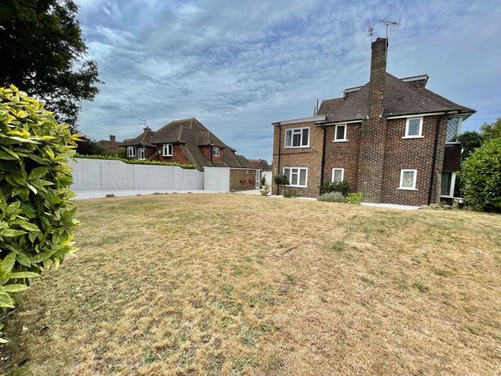 Property photo 2 of 15