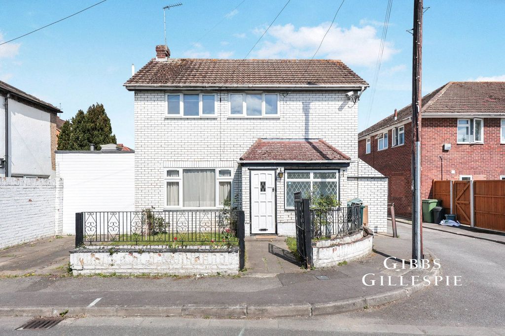 Property photo 1 of 18 Picture No. 05