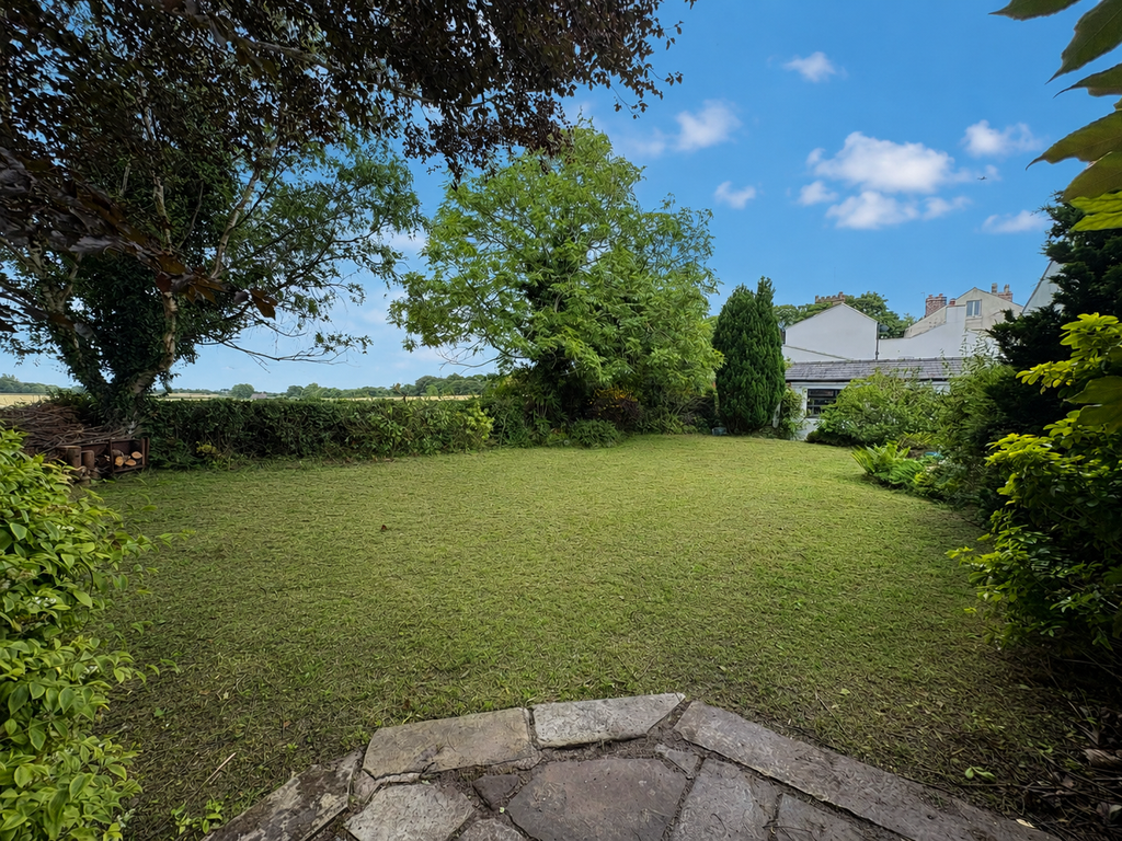 Property photo 2 of 47