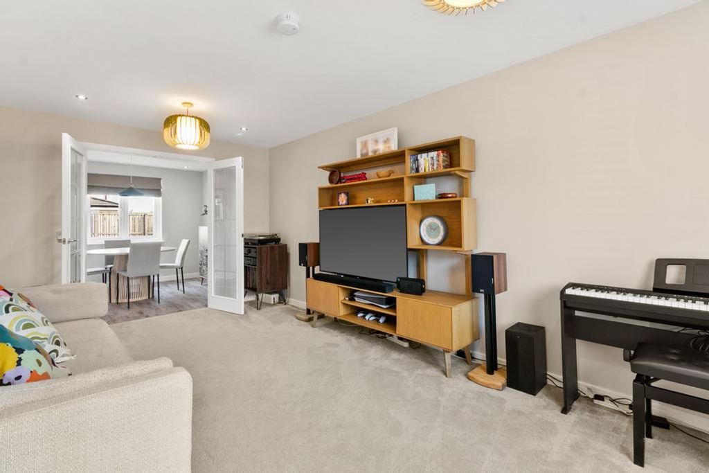Property photo 2 of 24