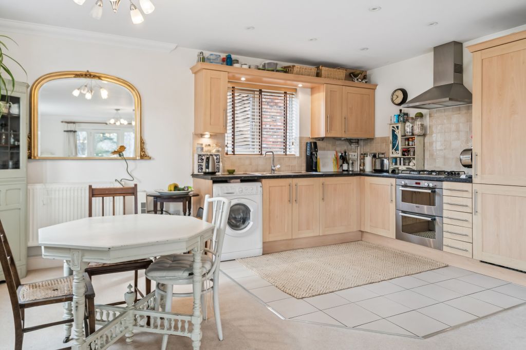 Property photo 3 of 16