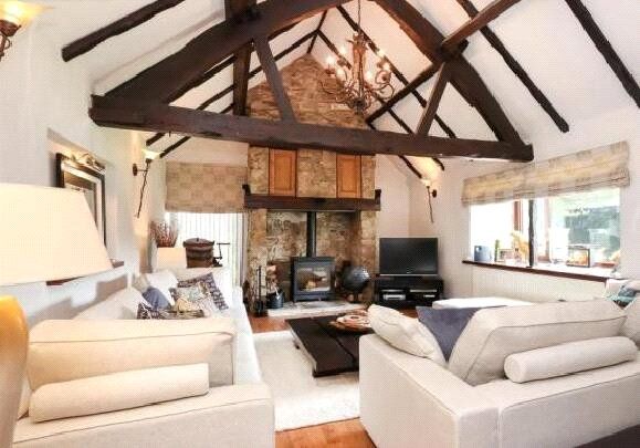 Property photo 2 of 22 Picture No. 24