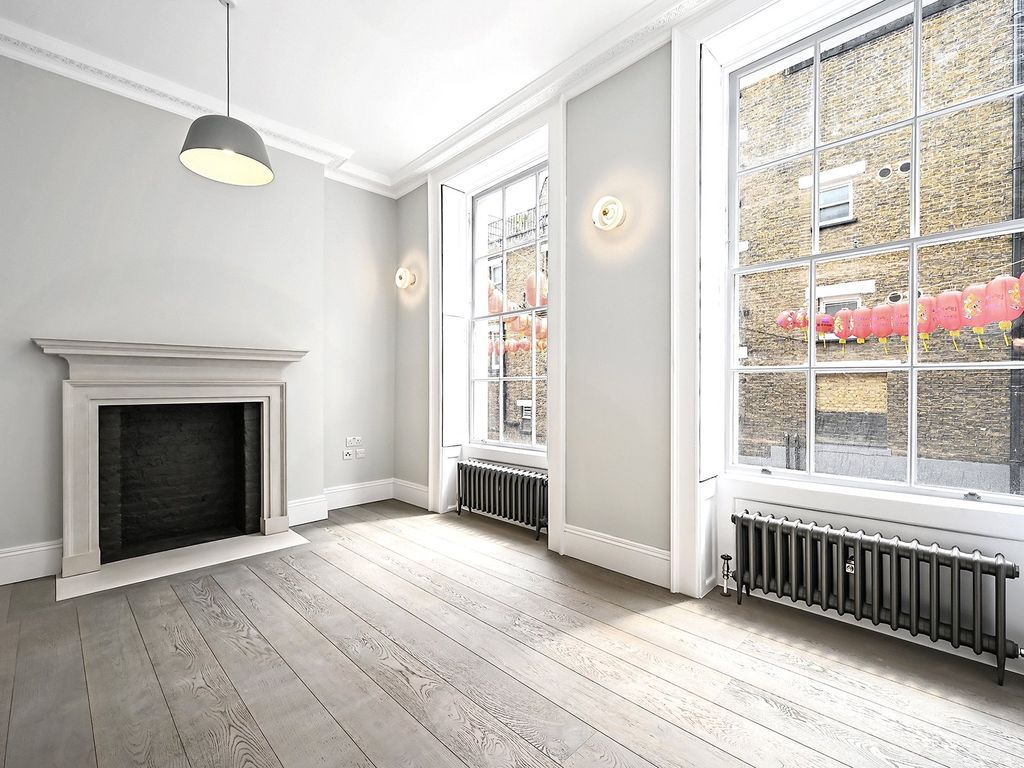 Property photo 1 of 15 Lisle Street