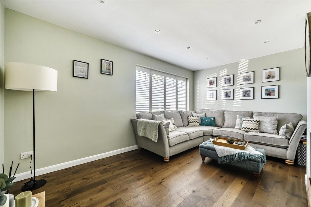 Property photo 3 of 22 Picture No. 32