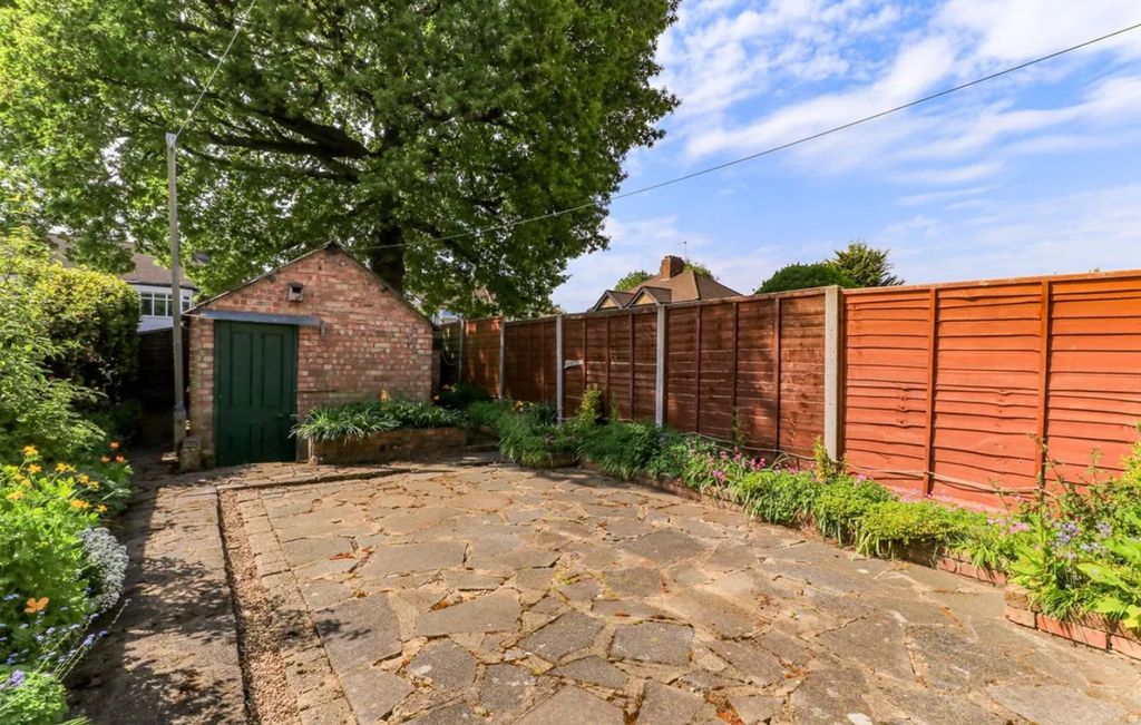 Property photo 3 of 19