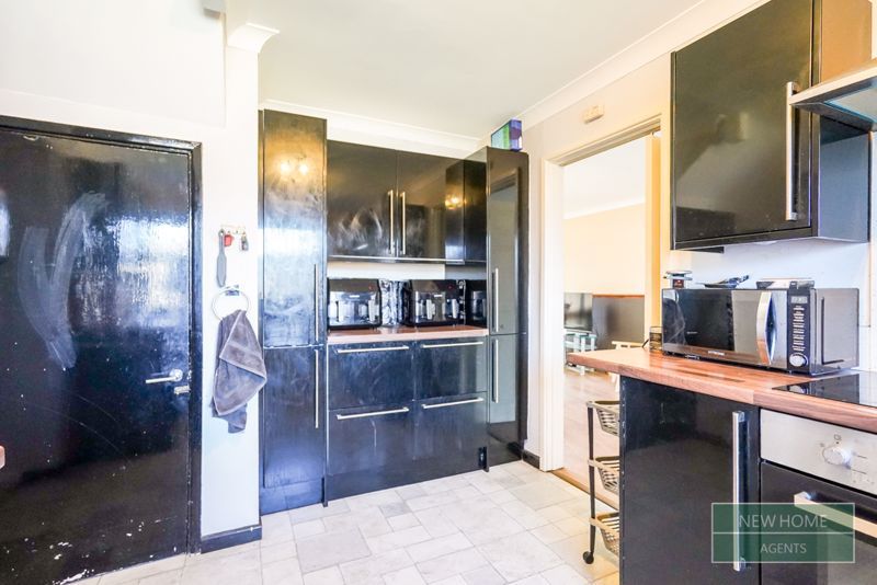 Property photo 3 of 18 Photo 10