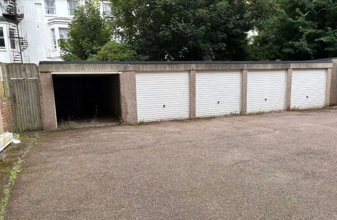 Property photo 2 of 13