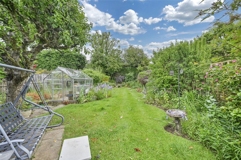 Property photo 2 of 24 Picture No. 16