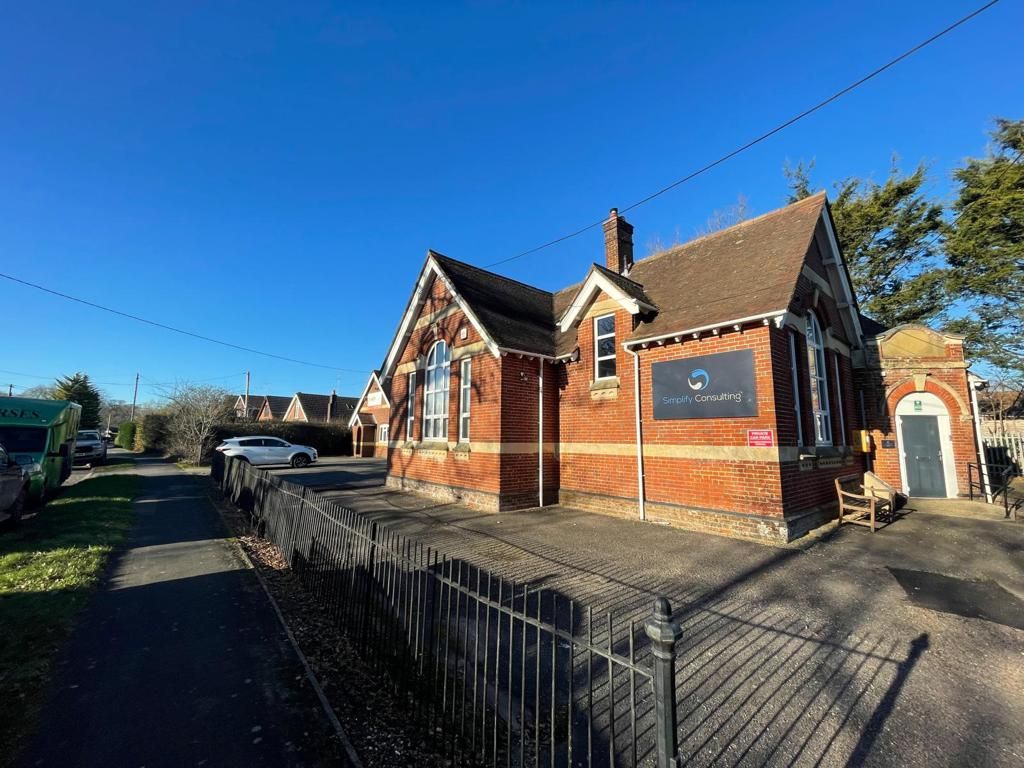 Property photo 1 of 7 Photo 13