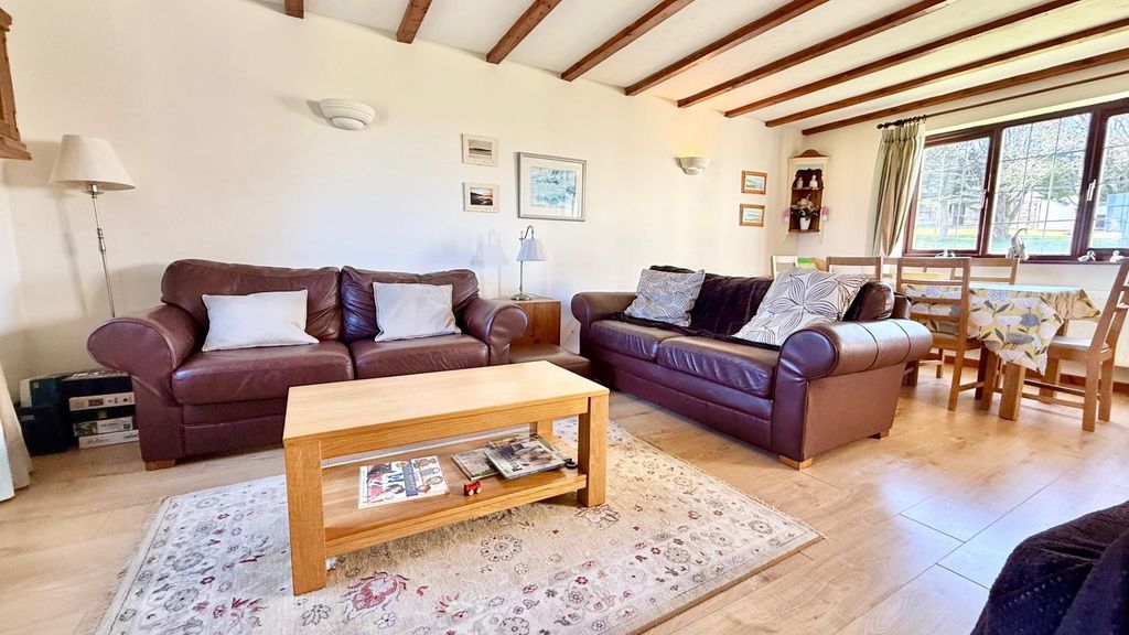 Property photo 3 of 12 6.Jpg