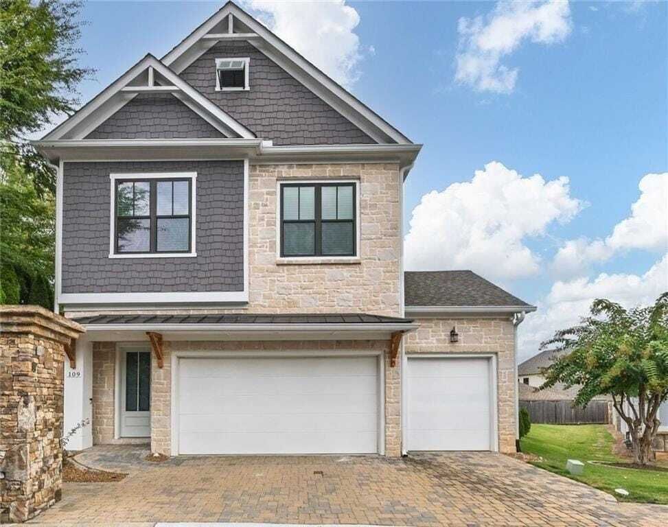 Property photo 1 of 31