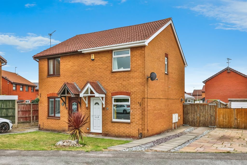 Property photo 1 of 17