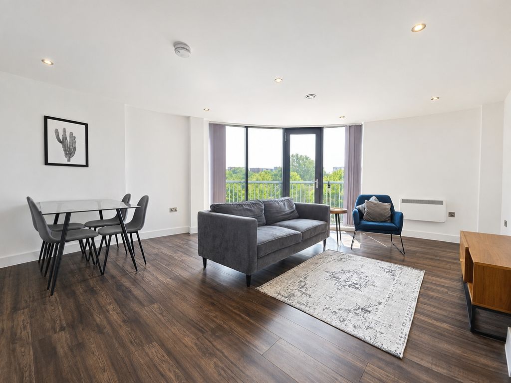 Property photo 3 of 14 Living Dining