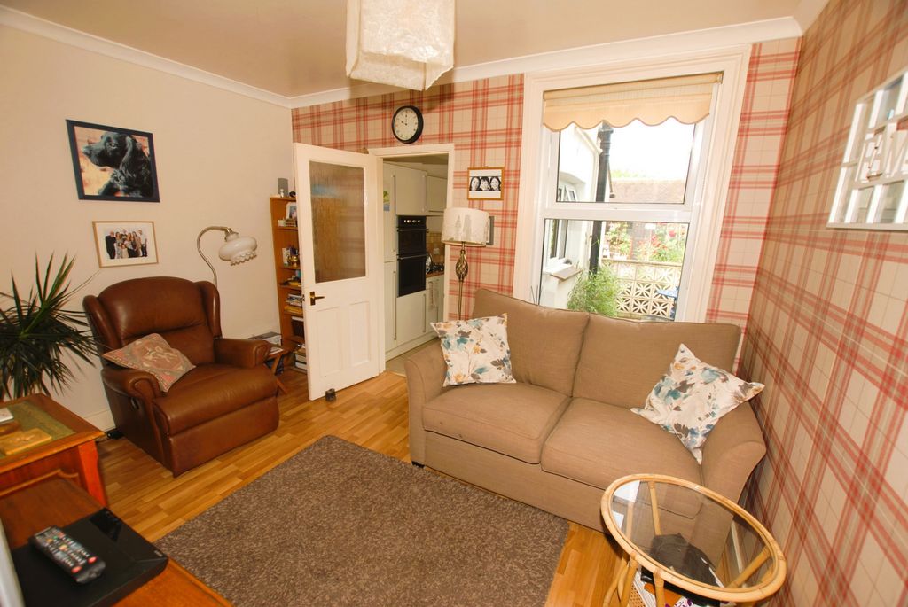 Property photo 3 of 13 Sitting Room