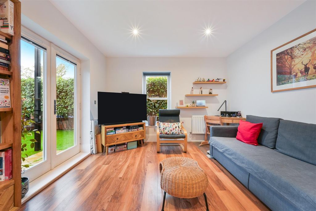 Property photo 3 of 11 Ashford Court, 12- (11).Jpg