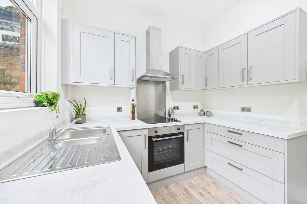 Property photo 2 of 13 Kitchen