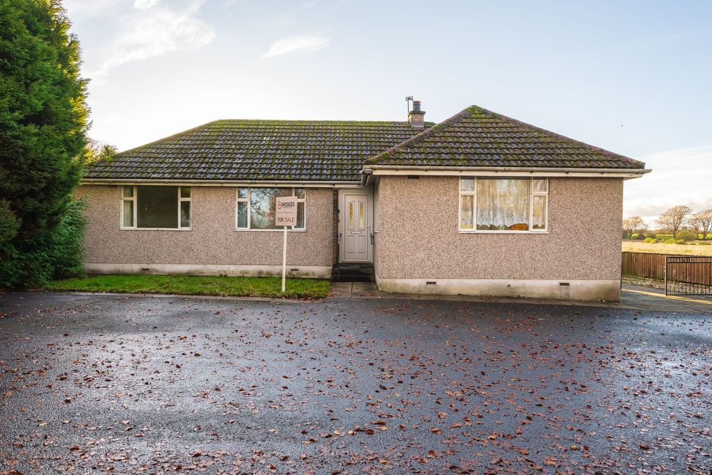 Property photo 2 of 41 Front View