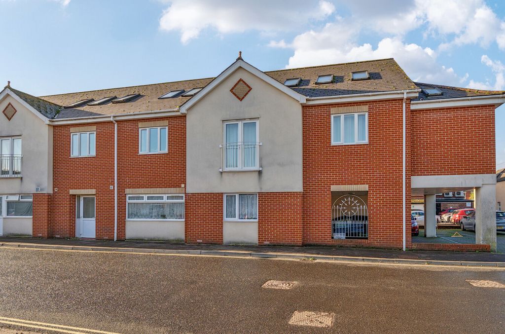 Property photo 1 of 8 1385542-21-692999...