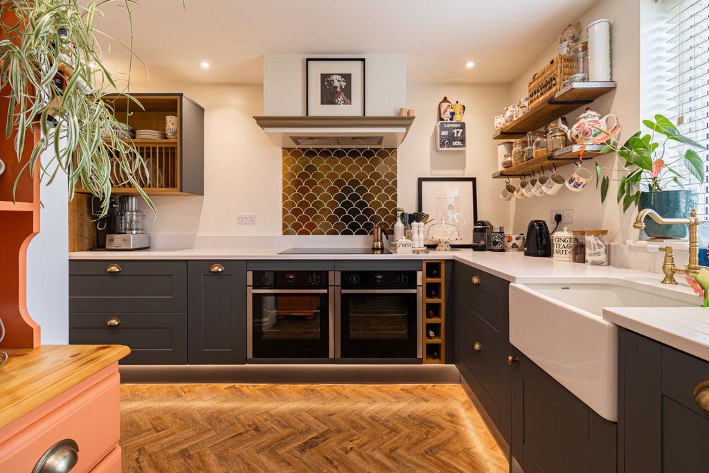 Property photo 3 of 34 5145053