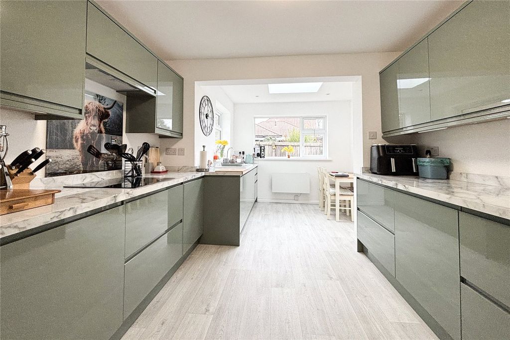 Property photo 3 of 30 Picture No. 25