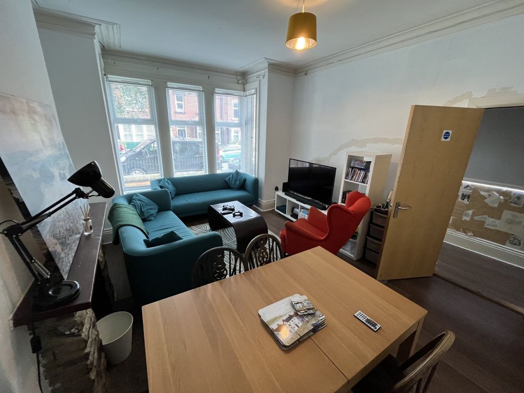 Property photo 3 of 12 Picture No. 03