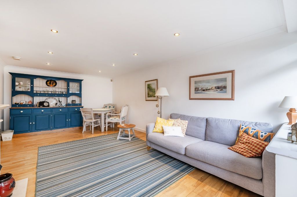 Property photo 1 of 8 Picture No. 15