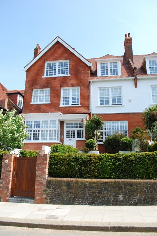 Property photo 1 of 10