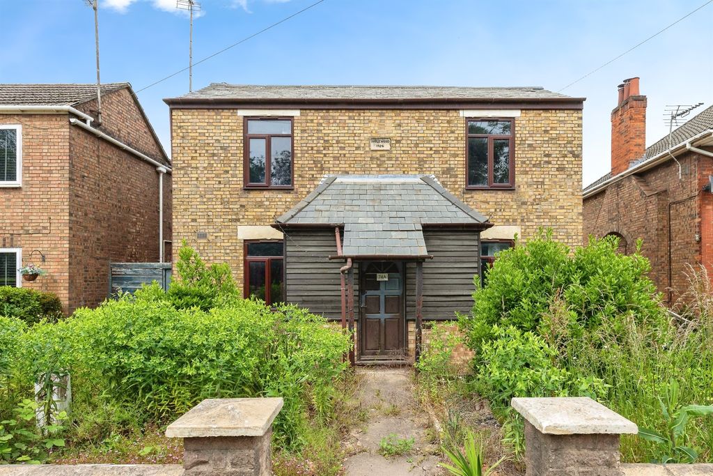 Property photo 1 of 18