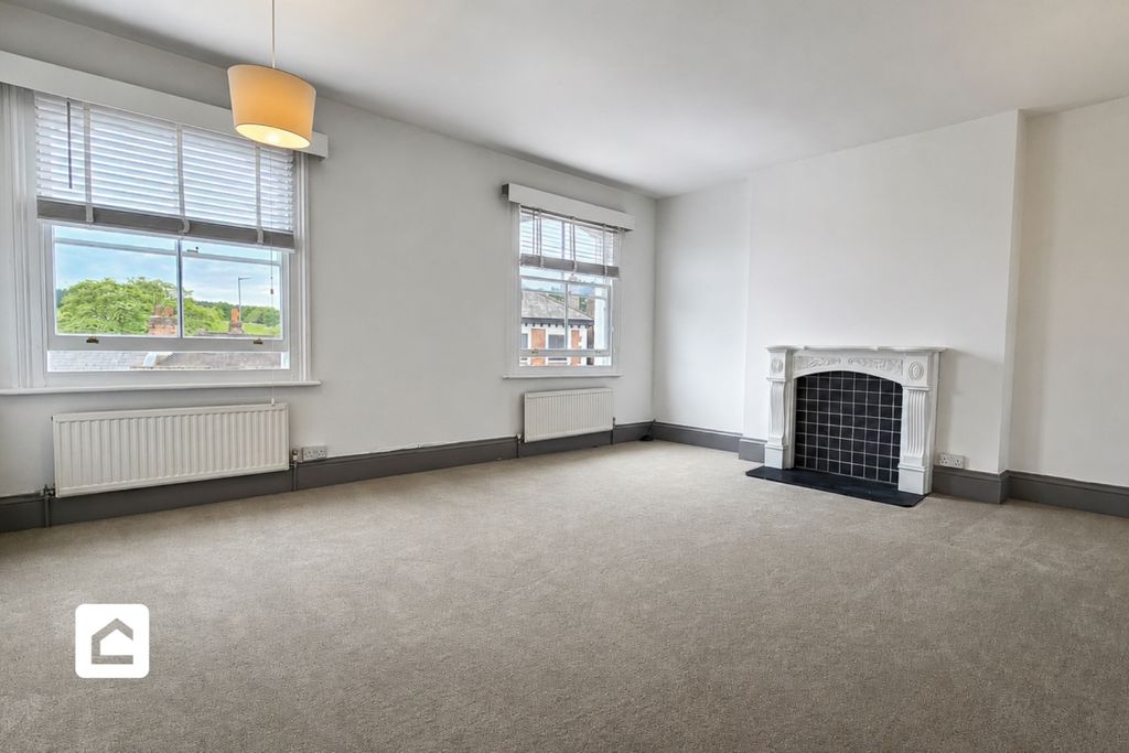 Property photo 2 of 14 1