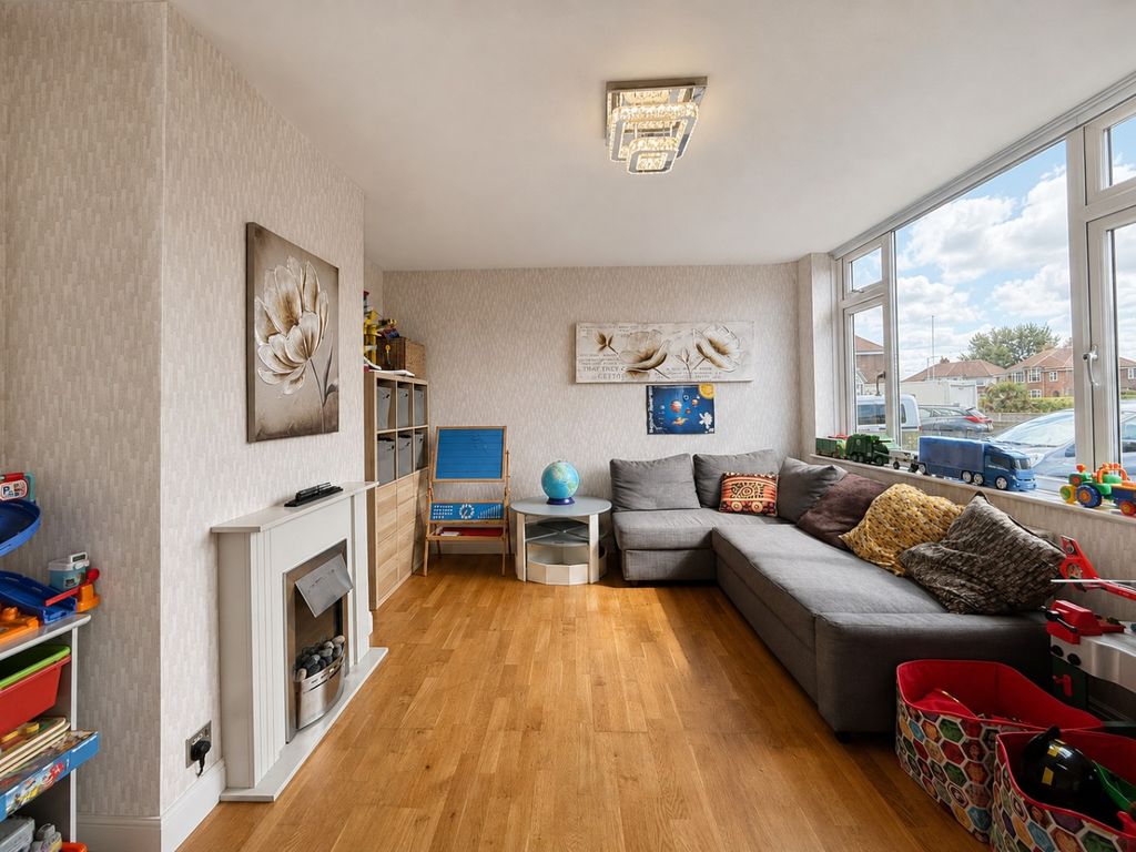Property photo 3 of 43 5367314