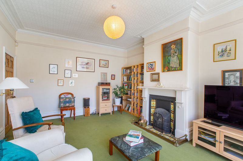 Property photo 3 of 20