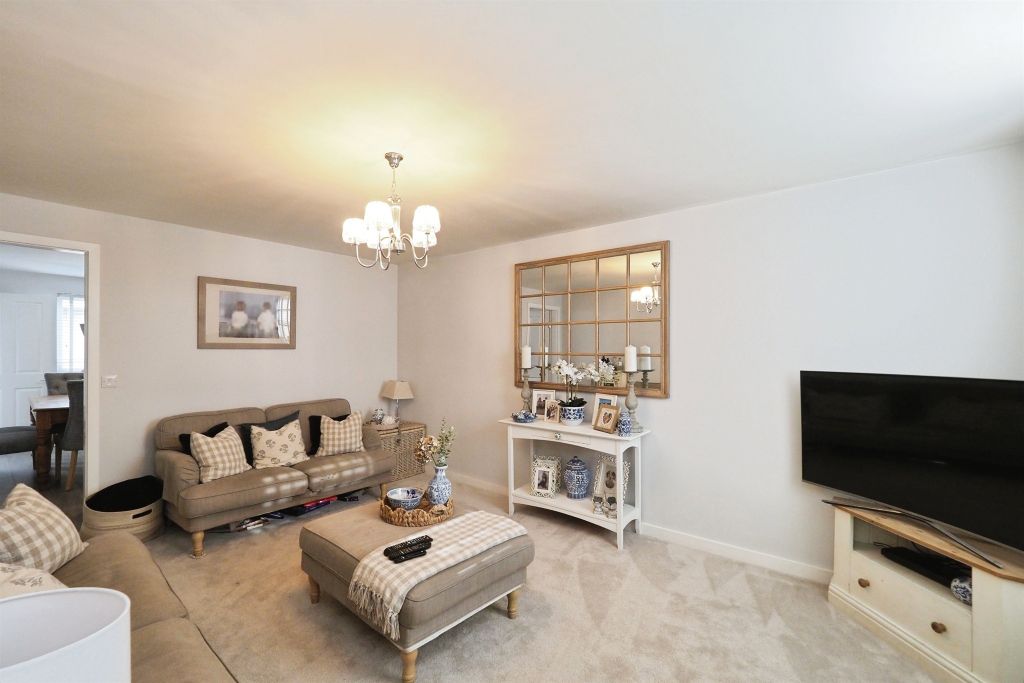 Property photo 3 of 19