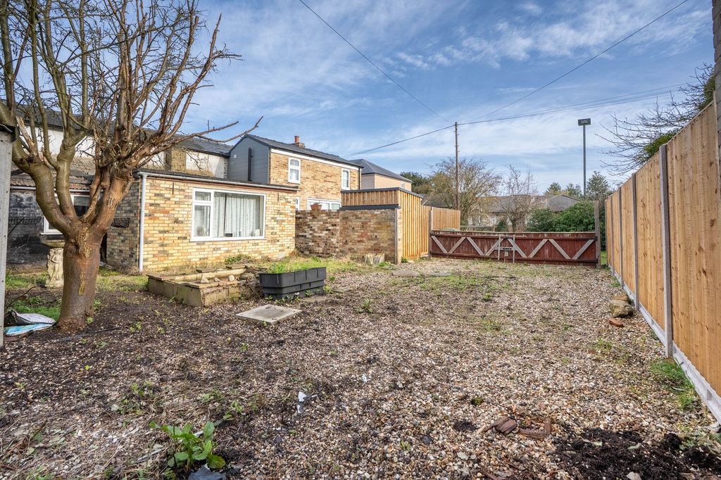 Property photo 2 of 13