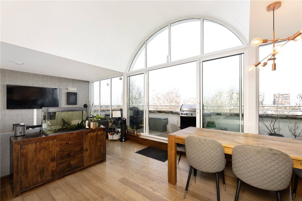 Property photo 2 of 9 Picture No. 09