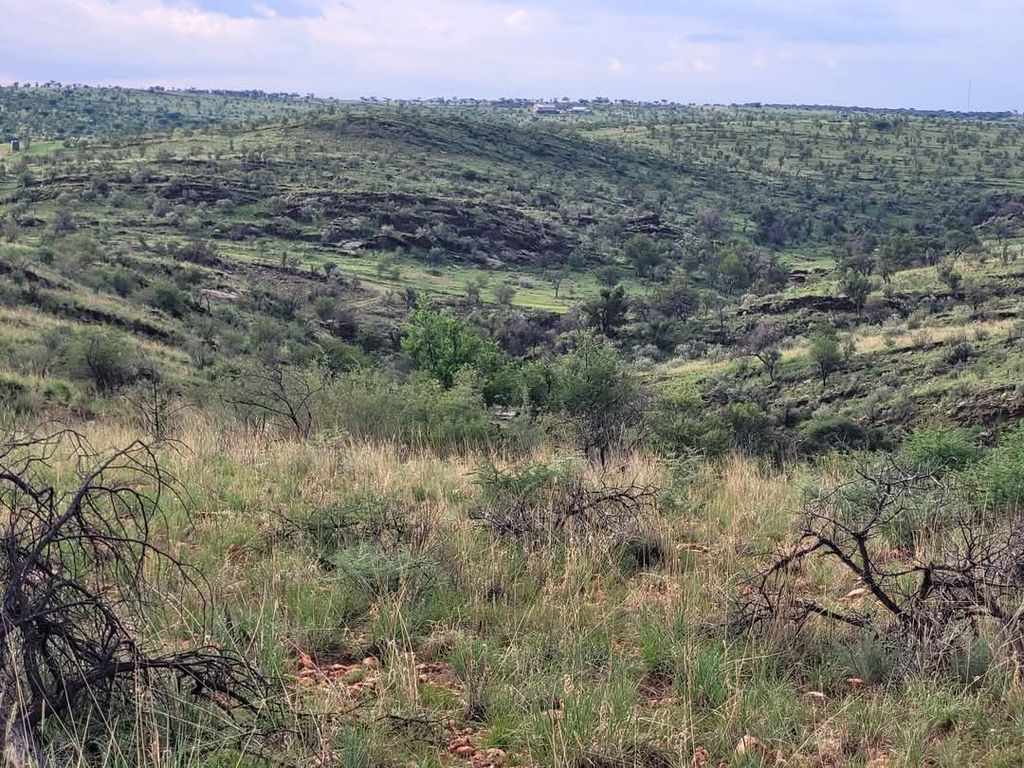 Property photo 2 of 29