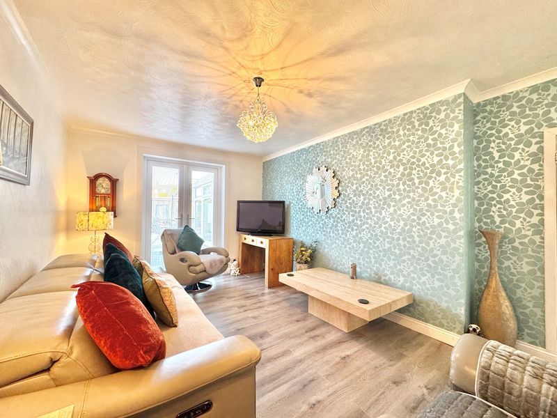 Property photo 3 of 17 Photo 13