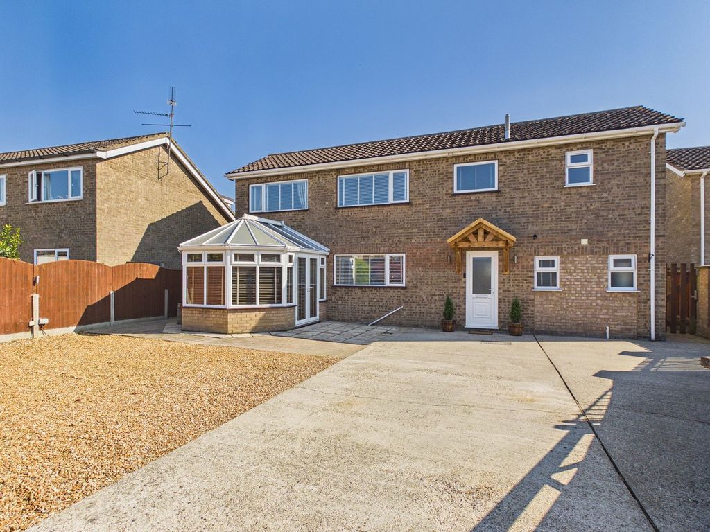 Property photo 1 of 24