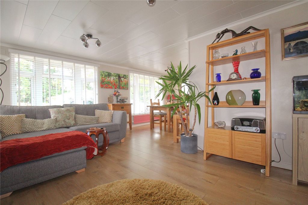 Property photo 3 of 17 Picture No. 05