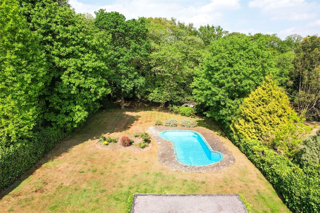 Property photo 2 of 12 Picture No. 15