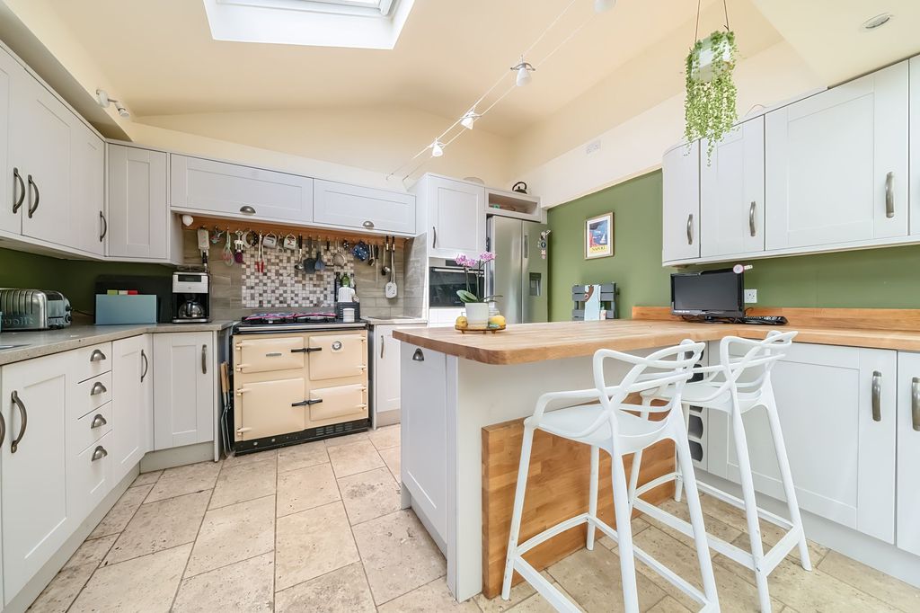 Property photo 3 of 18 Kitchen/Diner