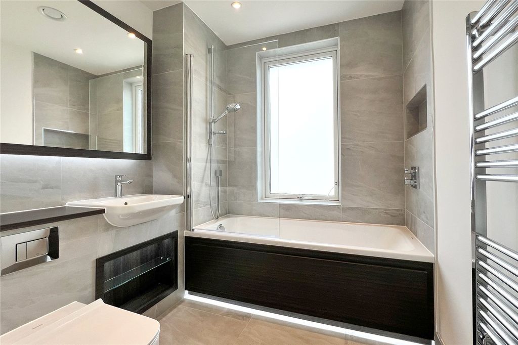 Property photo 3 of 12 Picture No. 21